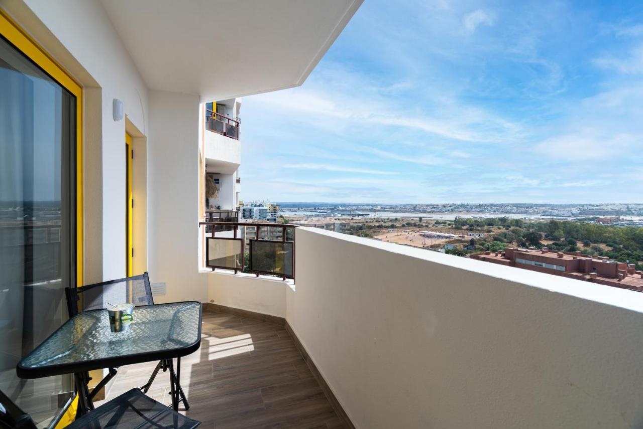 1007 Clube Rocha Lic Nr 55298 Al Apartment